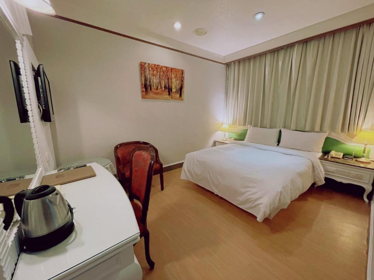 โรงแรมเหวิน ผิน - เพียร์ 2 เกาสง ภายนอก รูปภาพ